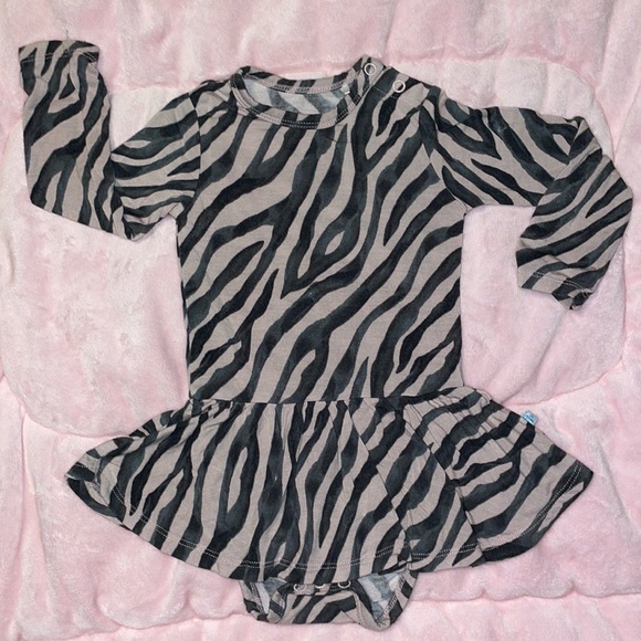 2 pc 6/12 & Headband Posh Peanut Koko Soft Pink Hues Zebra Twirl Dress LIKE NEW - Picture 3 of 13
